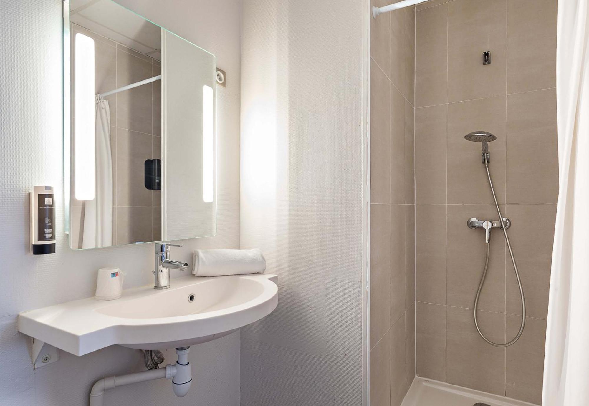 B&B Hotel Rouen Saint-Étienne-du-Rouvray Kültér fotó